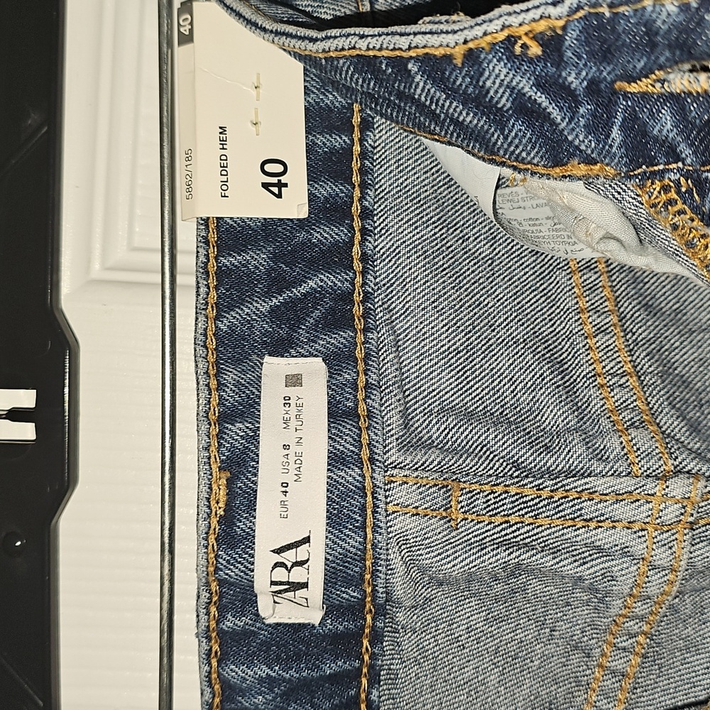 NWT Zara Blue Straight-Leg Distressed Jeans - Picture 3 of 8